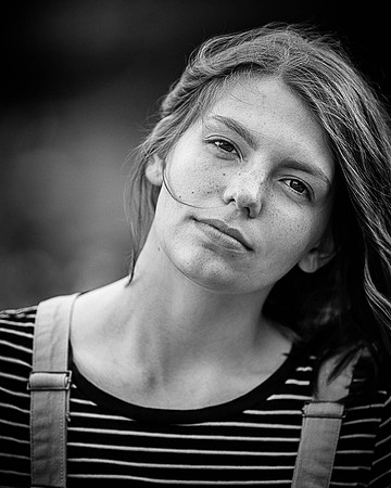 Portrait_of_a_girl_(1_of_1)