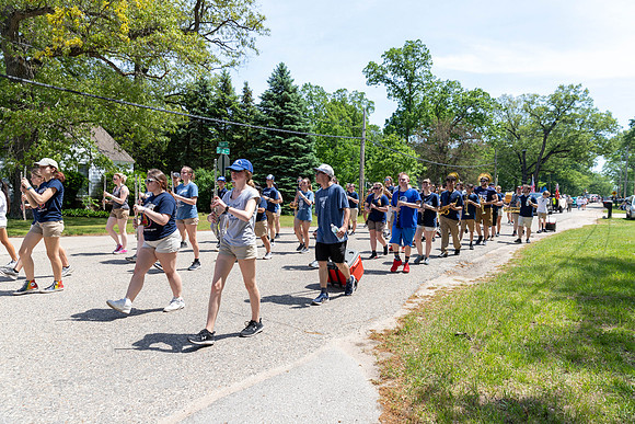 Fruiport_Band_Parade-130